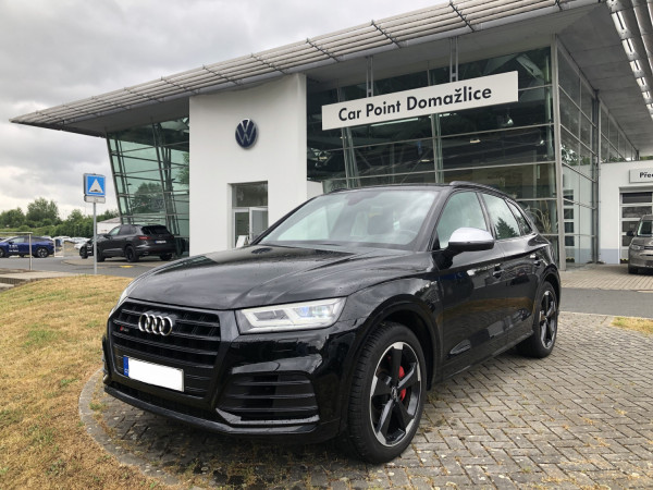 AUDI SQ5 quattro