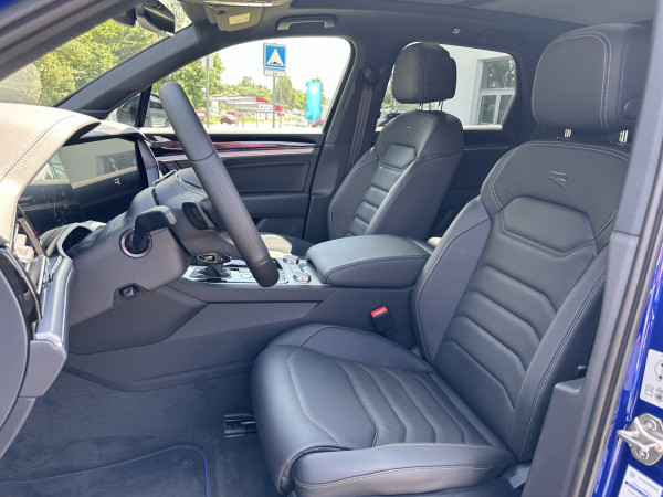 VW Touareg R