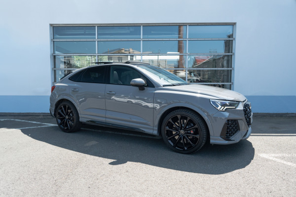 AUDI RS Q3
