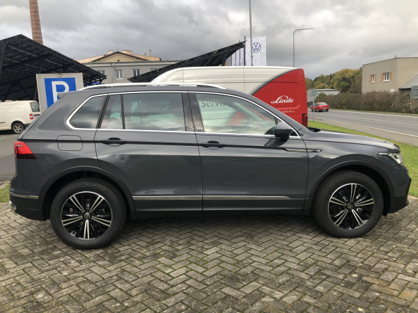 VW Tiguan Elegance