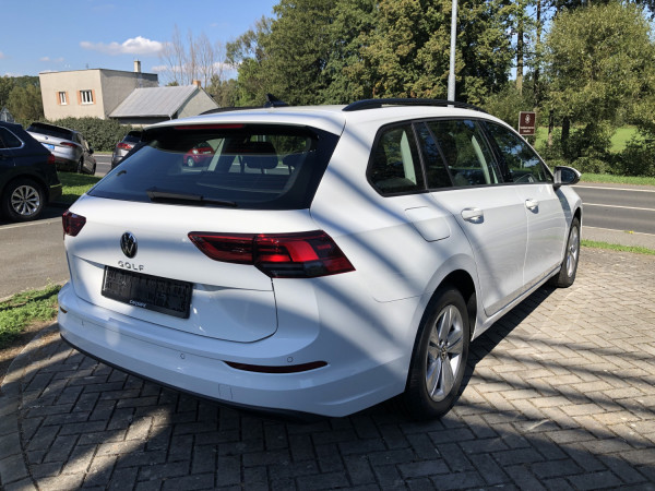 VW Golf Variant Life